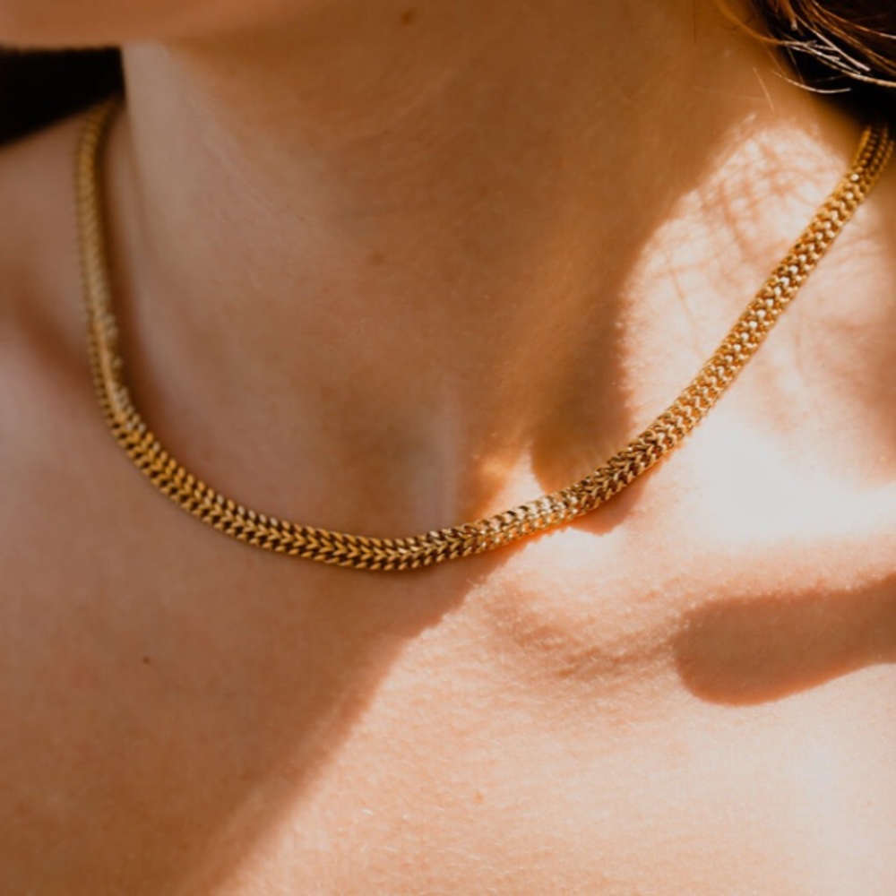 Double layer chain necklace